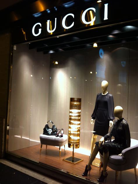 tienda gucci más cercana|Gucci tienda online.